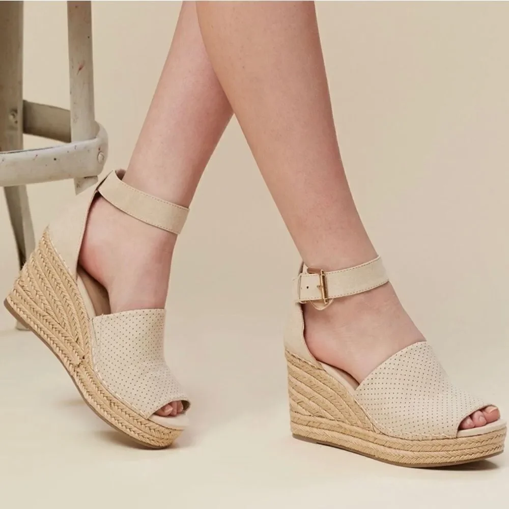 Altar’d State Marie Taupe Faux Suede Espadrille Platform Wedge Sandals Sz 10 NWT